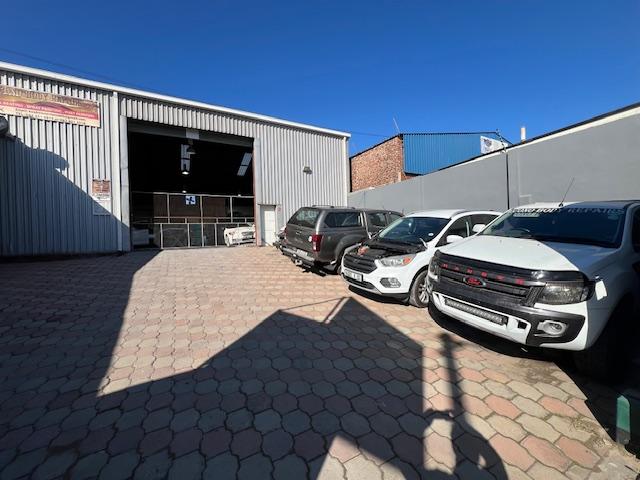 Commercial Property for Sale in Neave Industrial Eastern Cape